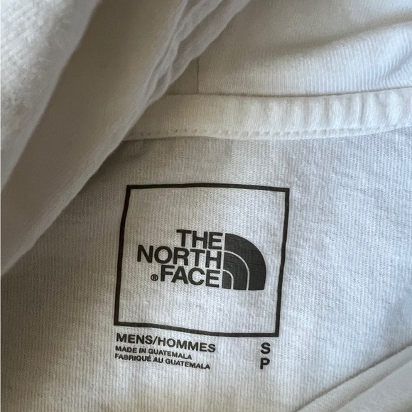 White The North Face Classic apparel - Picture 3 of 5
